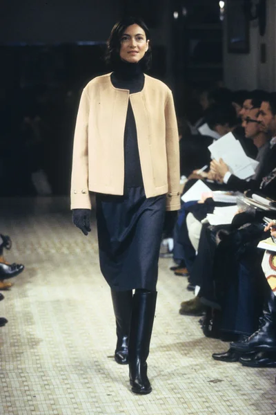 Look 2